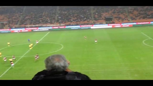Kaka’ first goal for AC Milan 13/14 - Fan reaction : AC Milan vs Lazio смотреть онлайн