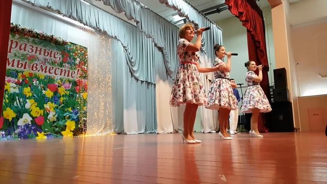 Ансамбль современной русской песни "Русский терем" - "Кабы не было зимы"" смотреть онлайн