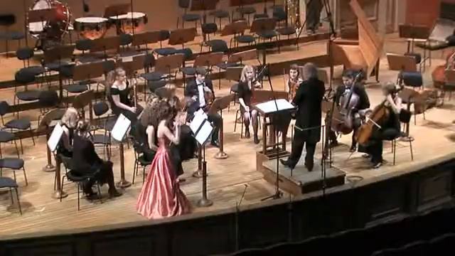 A Vivaldi Piccolo concerto in C 1) смотреть онлайн