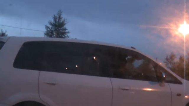 и через 5 минут сворачиваются смотреть онлайн