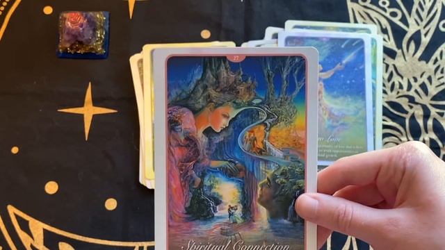 Whispers of Love Oracle Cards Review and Flip Through смотреть онлайн