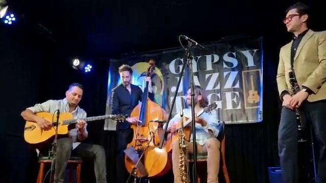 "Mozology" - Mozes Rosenberg / Giacomo Smith Quartet @ Gypsy Jazz Tage München October 15, 2022. смотреть онлайн