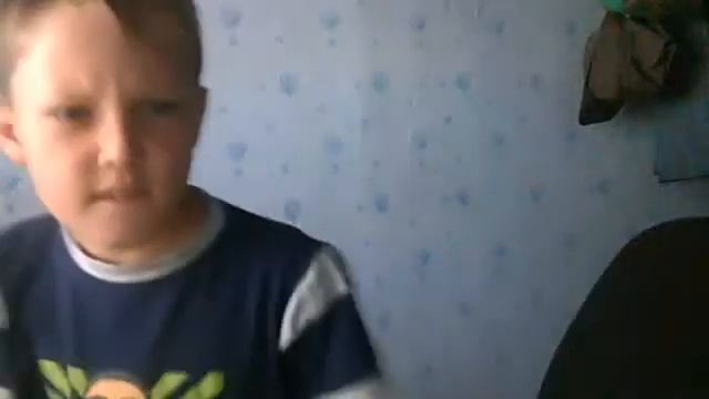 парень и веб камера VLOG смотреть онлайн