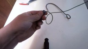 Как привязать крючок к леске? Как вязать поводки? Вяжу снасть с поплавком и крючками. Часть 1.