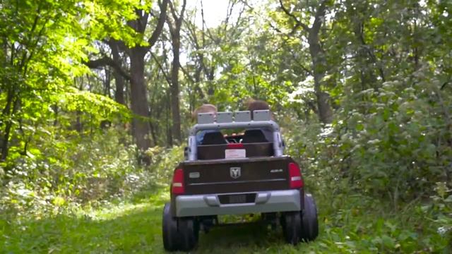 Kid Trax Ram 3500 Dually (Longhorn) | Battery-Operated Trucks for Kids смотреть онлайн