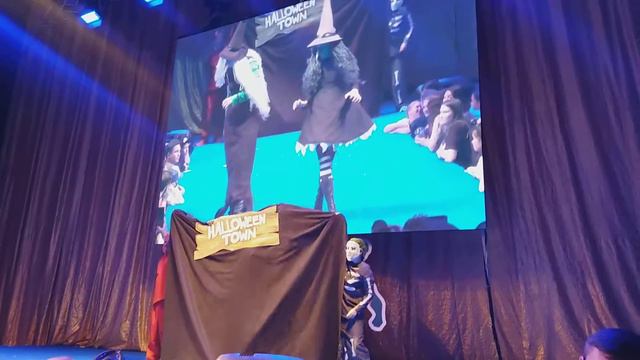 Epic Con #17 (дефиле: Кошмар перед Рождеством) смотреть онлайн