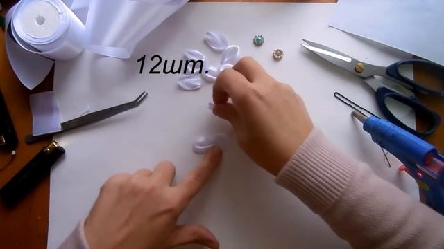 МК Шпилька для волос из лент для начинающих. смотреть онлайн
