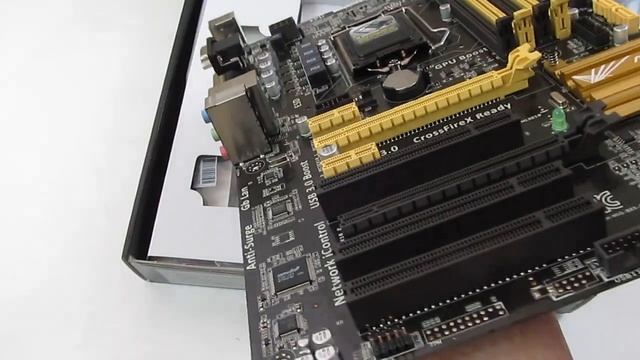 Материнская плата ASUS B85-PLUS B85 | unboxing смотреть онлайн