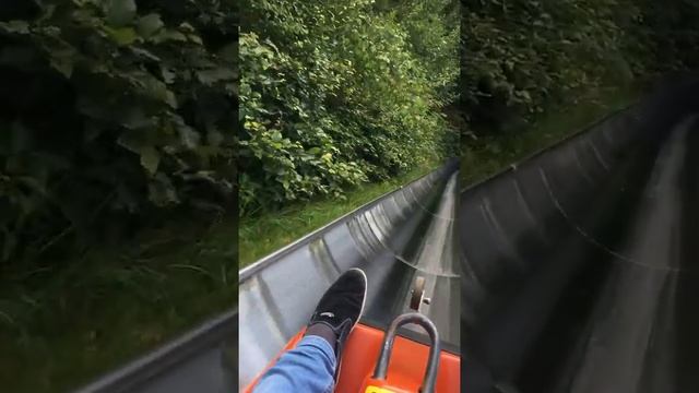 Польша, Карпач, спуск на аттракционе Kolorowa смотреть онлайн