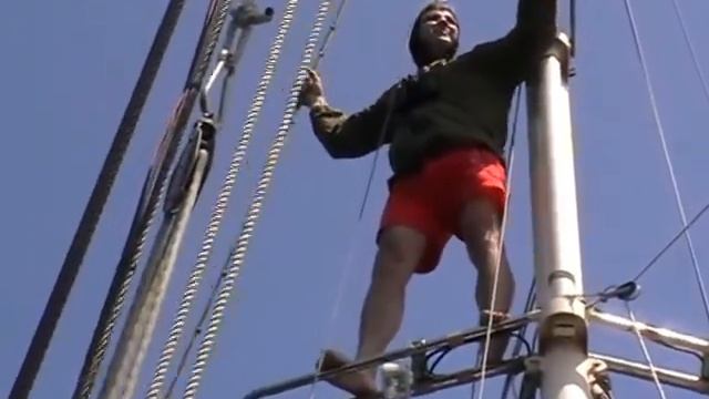 Шхуна Chava в заливе Петра Великого. Матросское шанти To old Maui смотреть онлайн