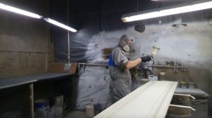 Покрытие лаком фасада МДФ
