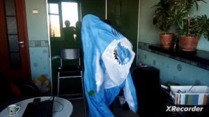 надувной костюм акулы (AliExpress)