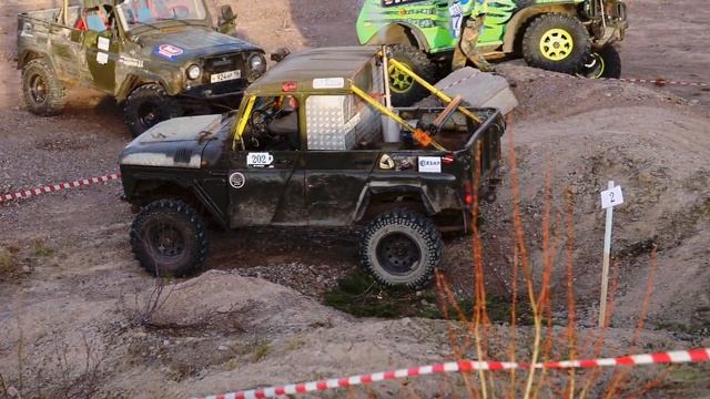 Выезд на бездорожье 4х4 Триал: Рено Дастер, Нива, УАЗ, Suzuki Jimny / АвтоКОТ ДОСААФ + Рено Клуб СП смотреть онлайн