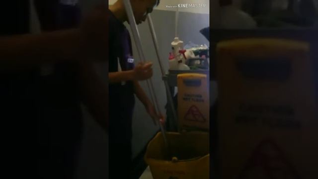 VIDEO PUBLIC AREA"CLEANING CORRIDOR BY BUDIONO NITE AND DAY SURABAYA" смотреть онлайн