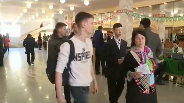 На юбилейной ярмарке Служба занятости ожидает около 3 000 соискателей смотреть онлайн