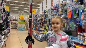 Мирослава Лебедева! Первый день в Нижнем Новгороде! Поход в Магазин! Фигурное катание!