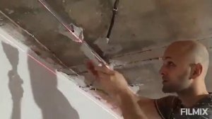 Установка маяков на потолок