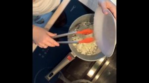 Индейка с луком и морковкой. Рецепт к любому гарниру!