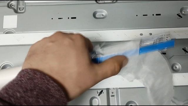 Ремонт телевизора LG 32B552U / ремонт подсветки (замена) / нет изображения / замена светодиодов. смотреть онлайн