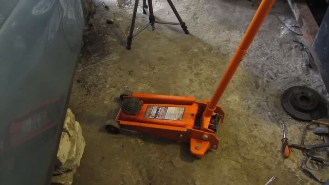 Обзор подкатного домкрата для гаража Ombra OHT225 смотреть онлайн