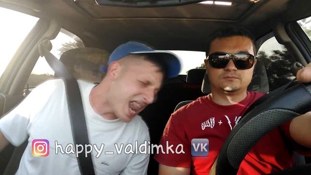 У каждого есть друг который поет в машине смотреть онлайн