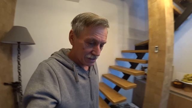 ПОРУЧНИ НА ЛЕСТНИЦУ СВОИМИ РУКАМИ смотреть онлайн