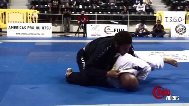 Magid (Gorilla Hands) Hage IV Highlight смотреть онлайн