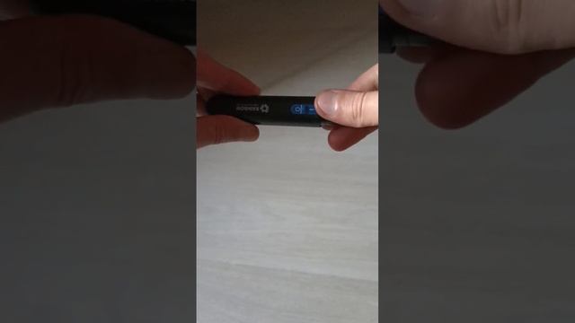 Триммер для носа и ушей Rainbow MR-665 как заменить батарейку. смотреть онлайн