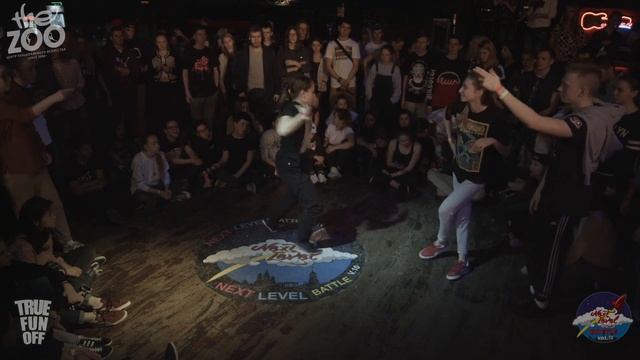 NEXT LEVEL BATTLE 10 HIP HOP BEGIN 1/ 4 Белова Настя vs Зверева полина смотреть онлайн