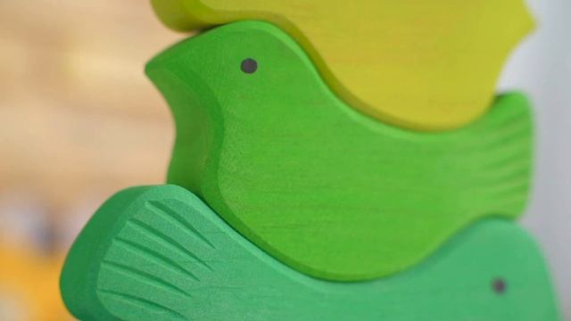 Gluckskafer Wooden Stacking Bird Tower смотреть онлайн