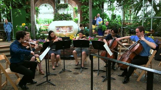 Phipps Concert- Tchaikovsky's Souvenir de Florence смотреть онлайн