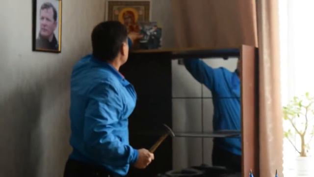 Отжал кабинет в Северодонецком горисполкоме смотреть онлайн