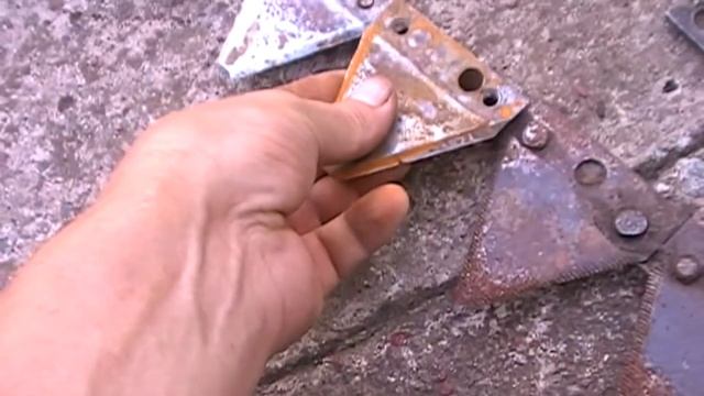 Косилка МФ70: Поломалось полотно косы. Что делать? Часть 1 смотреть онлайн