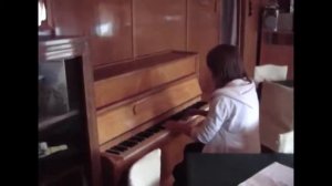 Вот получим диплом, гоп-стоп дуба.. Песня под гитару.