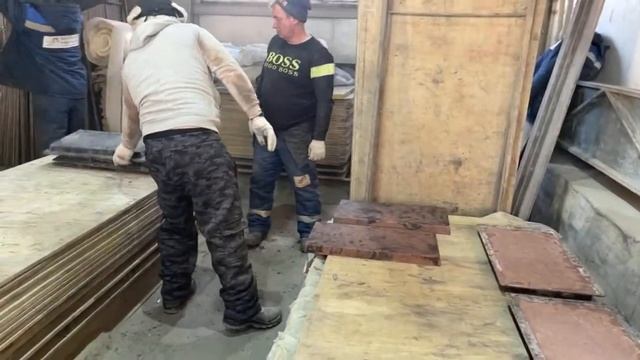 Расформовка образцов отлитых по технологии Мрамор из бетона партнёром из города Борисов (Белоруссия смотреть онлайн