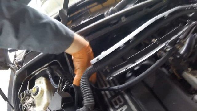 How to remove intake manifold BMW E46/Как снять впускной коллектор BMW E46 смотреть онлайн