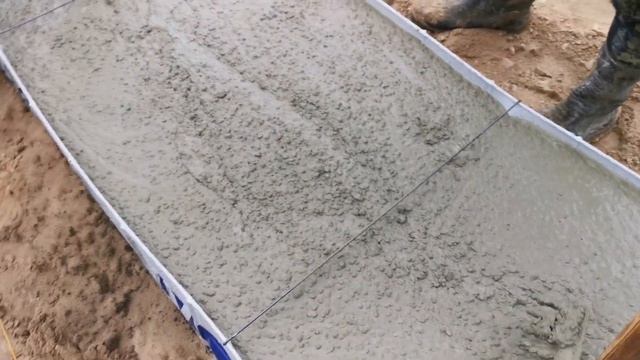 Опалубка для фундаментной пятки Vormest. Полиэтиленовая. Обзор бетонирования. смотреть онлайн