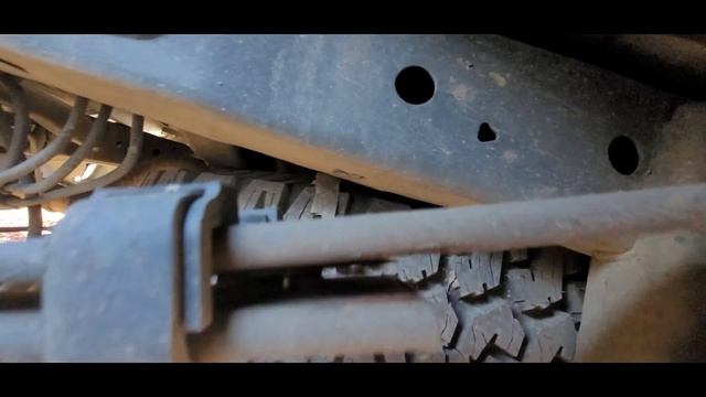 Squeaky Leaf Springs смотреть онлайн