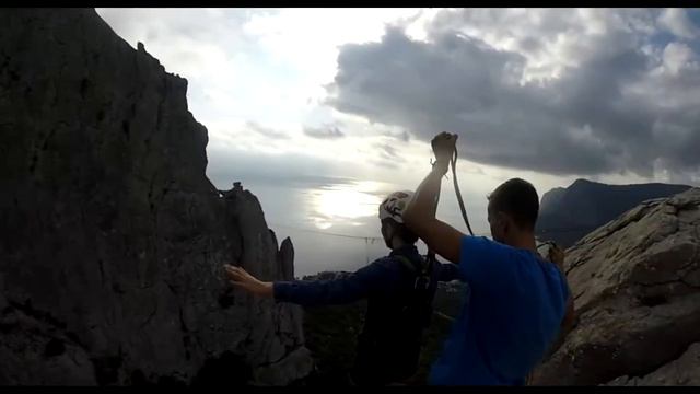 Ление на Ильяс-кая Прыжки с верёвкой в Крыму с командой Skyline смотреть онлайн
