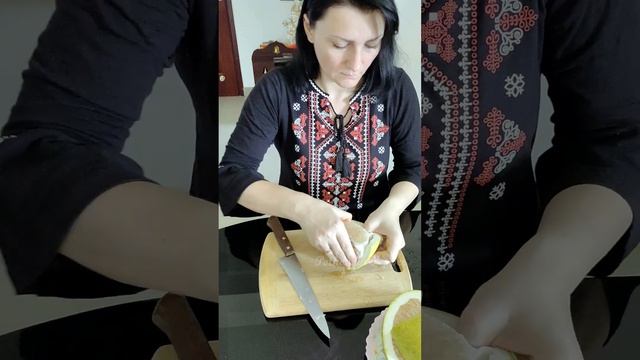 Самый БОЛЬШОЙ ФРУКТ из цитрусов ПОМЕЛО смотреть онлайн