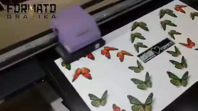 Прямая УФ печать на мебельных фасадах для кухонных гарнитуров,шкафов купе,тумбочек... смотреть онлайн