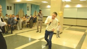 Ильгиз Абдрахманов зажигает на свадьбе со своим братом. Ай-ли голкайем