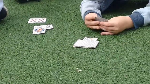Играем в карты с другом смотреть онлайн