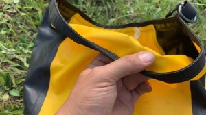 Установил передний багажник на велосипед/боковые гермосумки rhinowalk 20 литров на багажник