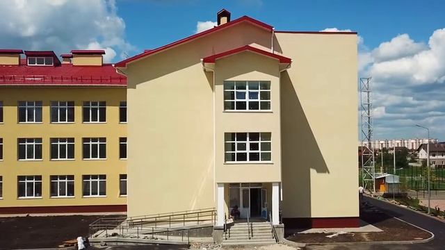 MuralMarket  Роспись фасадов школы