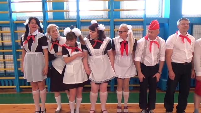 Подарок родителей своим детям-выпускникам. г.Черкассы, 31 гимназия, 2018год. смотреть онлайн