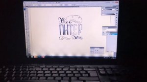 Как перевести карандашный рисунок в векторный формат в Adobe Illustrator.