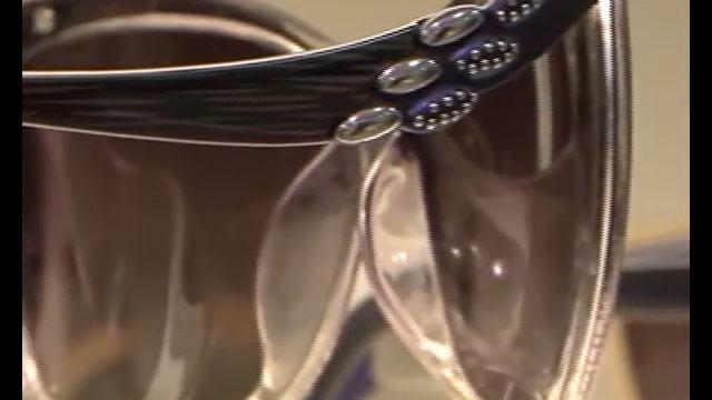 Выбираем солнцезащитные очки: что модно в этом сезоне? смотреть онлайн