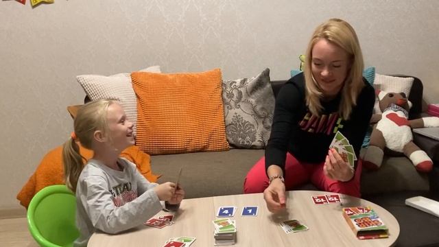 Игра в Skip Bo. Правила и ход игры смотреть онлайн