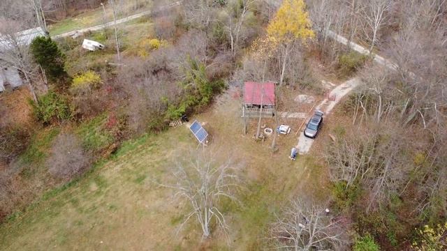 DJI Mini 2 Drone View of The Off Grid Cabin & Barn смотреть онлайн